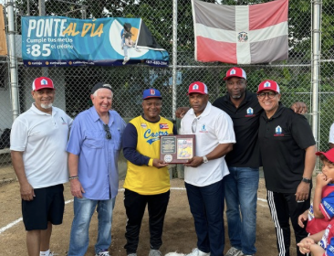 Éxito Rotundo en el Clínica de Béisbol en el Parque de Las Monjas